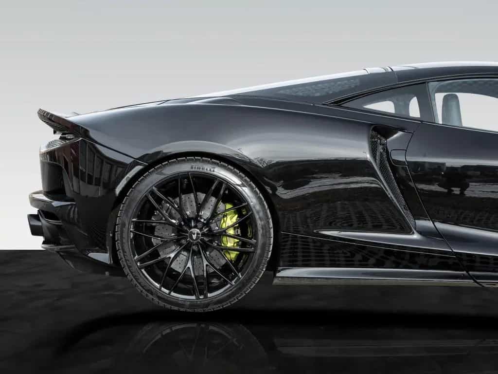 McLaren GTS | Premium Pack | Onyx Black 09/2024-photo-8