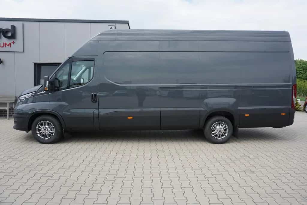 Iveco Daily 35S18 HI-Matic L4H3 18m³+ACC+NAVI+KAMERA 06/2024-photo-1