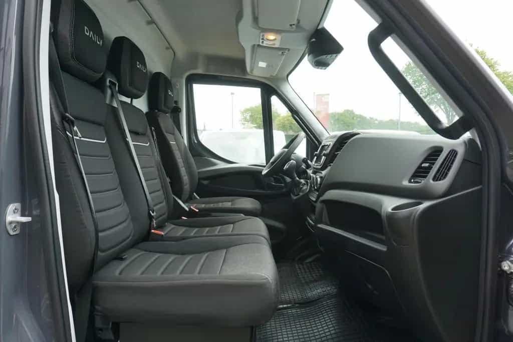 Iveco Daily 35S18 HI-Matic L4H3 18m³+ACC+NAVI+KAMERA 06/2024-photo-15