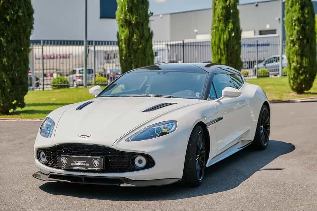 Aston Martin Vanquish Zagato Edition Nr. 22 of 99 04/2019-photo-13
