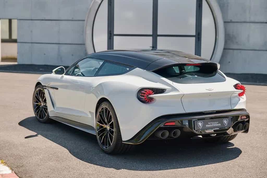 Aston Martin Vanquish Zagato Edition Nr. 22 of 99 04/2019-photo-2