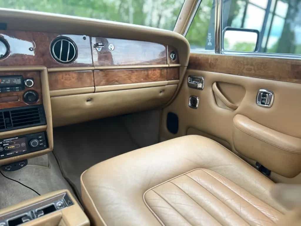 Rolls-Royce Silver SHADOW II 6,6l*TOP*LEDER*ORIGINAL ZUSTAND 02/1980-photo-23