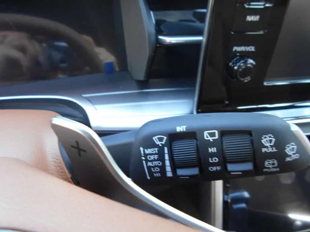 Ssangyong Torres Forest Edition Automatik 2WD null-photo-10
