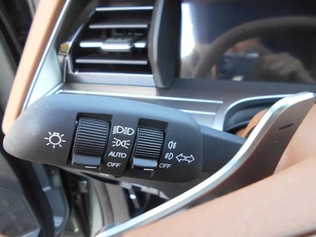 Ssangyong Torres Forest Edition Automatik 2WD null-photo-11