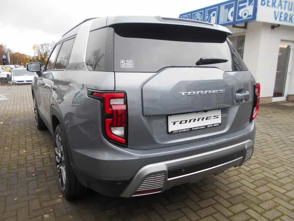 Ssangyong Torres Forest Edition Automatik 2WD null-photo-4