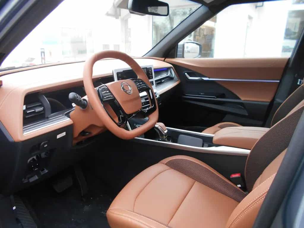 Ssangyong Torres Forest Edition Automatik 2WD null-photo-6