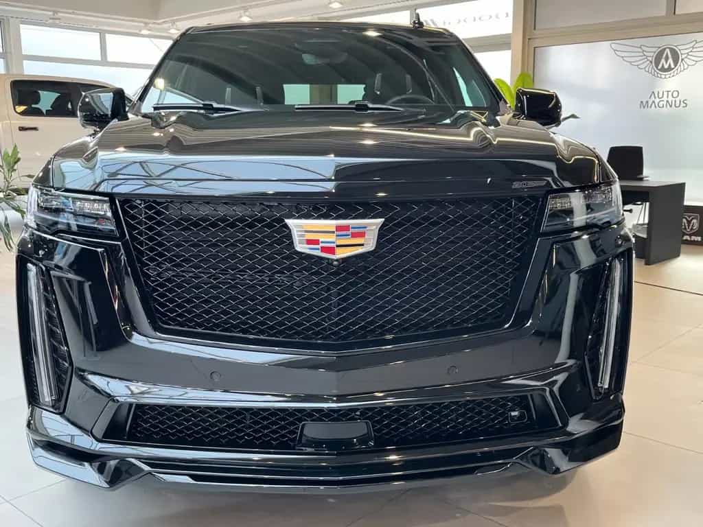 Cadillac Escalade V-Series 6.2 V8 Kompressor 02/2025-photo-2