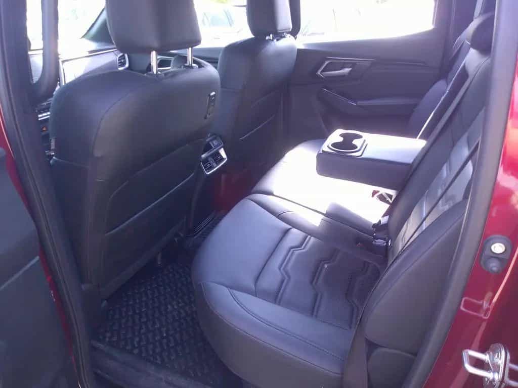 Isuzu D-Max Double Cab 4WD Autm. V-Cross 01/2025-photo-6