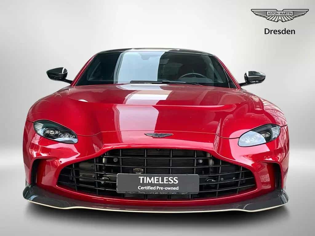 Aston Martin V12 Vantage - Carbon Packs/Homelink/Livery 09/2022-photo-1