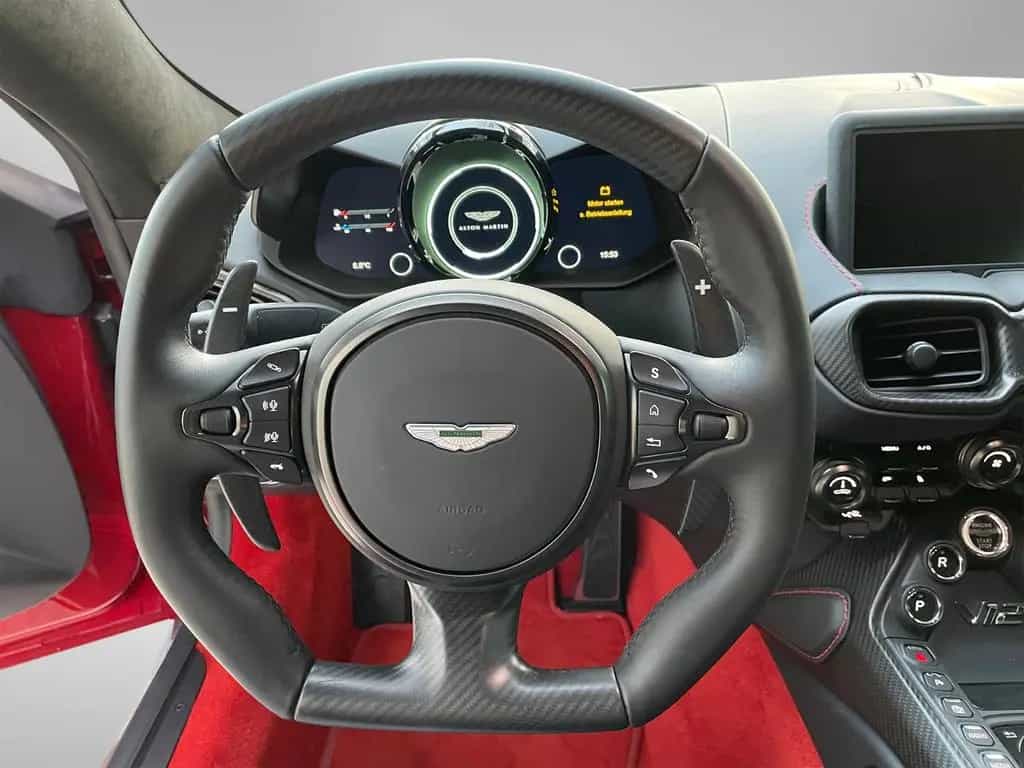 Aston Martin V12 Vantage - Carbon Packs/Homelink/Livery 09/2022-photo-11