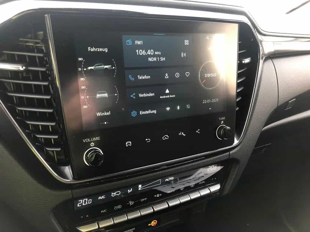 Isuzu D-Max Space Cab V-Cross AT +Kabinen vorbereitet+ 08/2025-photo-17