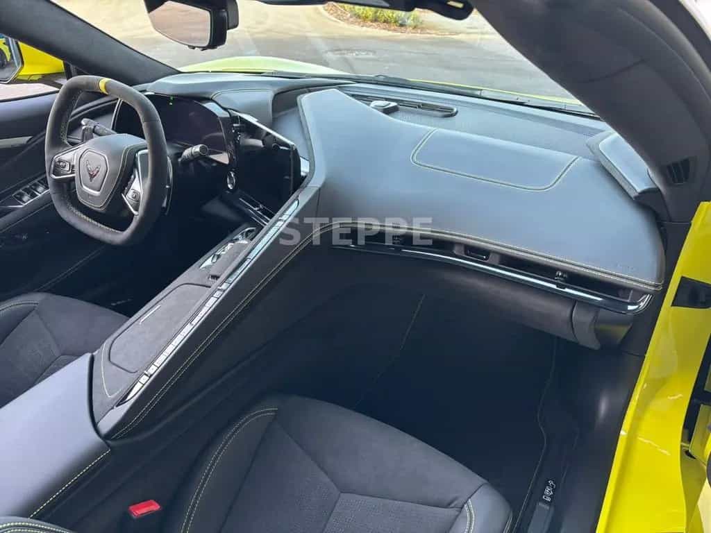 Corvette C8 Stingray Convertible 3LT Europamodell 04/2025-photo-10