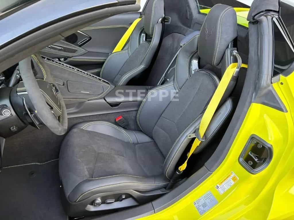 Corvette C8 Stingray Convertible 3LT Europamodell 04/2025-photo-9