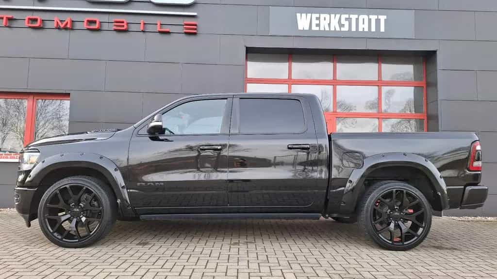 Dodge RAM 5.7 LARAMIE SPORT NIGHT LED 24" Pano LPG 07/2021-photo-2