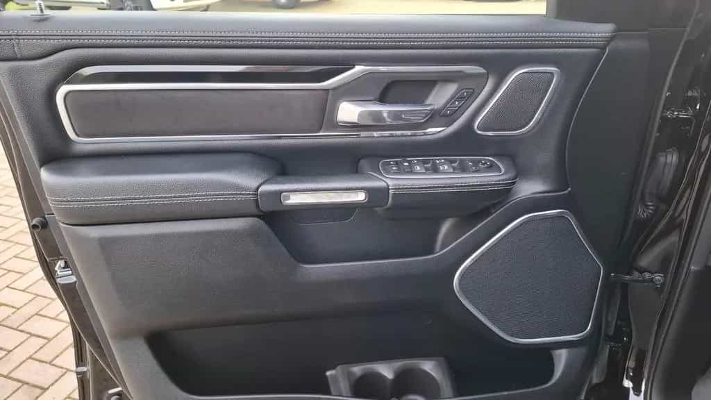 Dodge RAM 5.7 LARAMIE SPORT NIGHT LED 24" Pano LPG 07/2021-photo-4