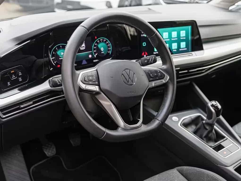 Volkswagen Golf VIII 1.5 TSI Life, Navi, LED, App-Connect, 04/2024-photo-8