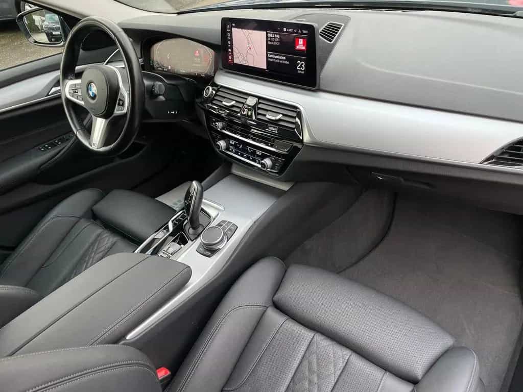 BMW 520 d Touring*S-HEFT*8xFACH*NAVI*LED*360°KAMERA* 11/2020-photo-14