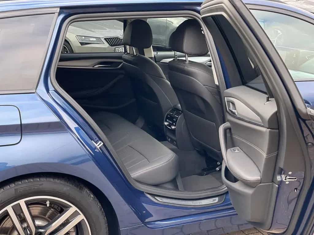 BMW 520 d Touring*S-HEFT*8xFACH*NAVI*LED*360°KAMERA* 11/2020-photo-16