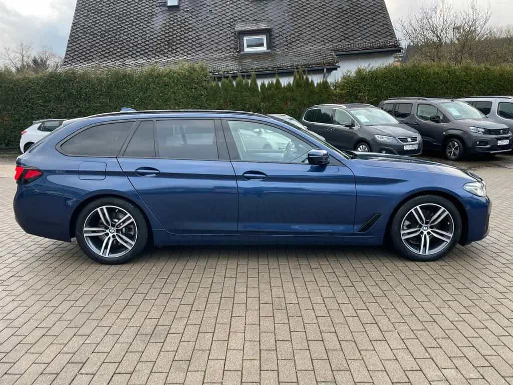 BMW 520 d Touring*S-HEFT*8xFACH*NAVI*LED*360°KAMERA* 11/2020-photo-3