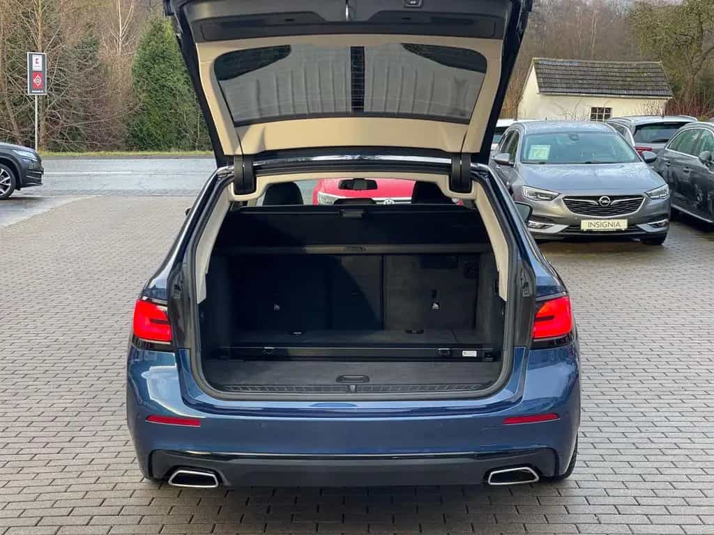 BMW 520 d Touring*S-HEFT*8xFACH*NAVI*LED*360°KAMERA* 11/2020-photo-6