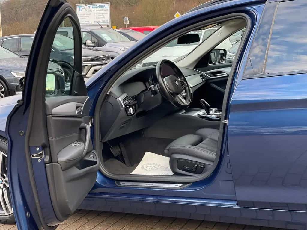 BMW 520 d Touring*S-HEFT*8xFACH*NAVI*LED*360°KAMERA* 11/2020-photo-9