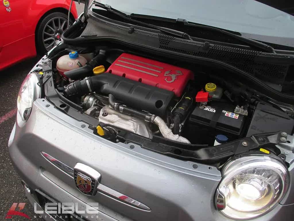 Abarth 695 Tributo Ferrari*45 of 99*Sammlerstück 04/2011-photo-2