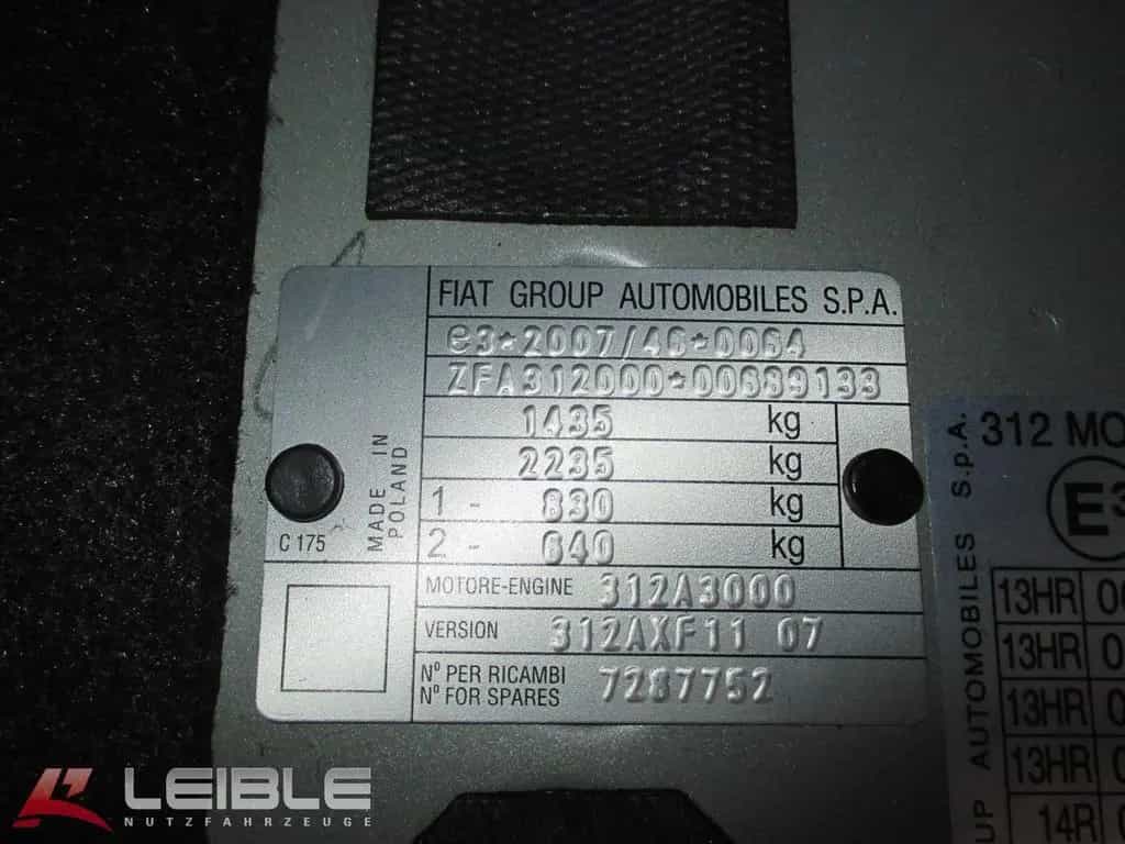 Abarth 695 Tributo Ferrari*45 of 99*Sammlerstück 04/2011-photo-20