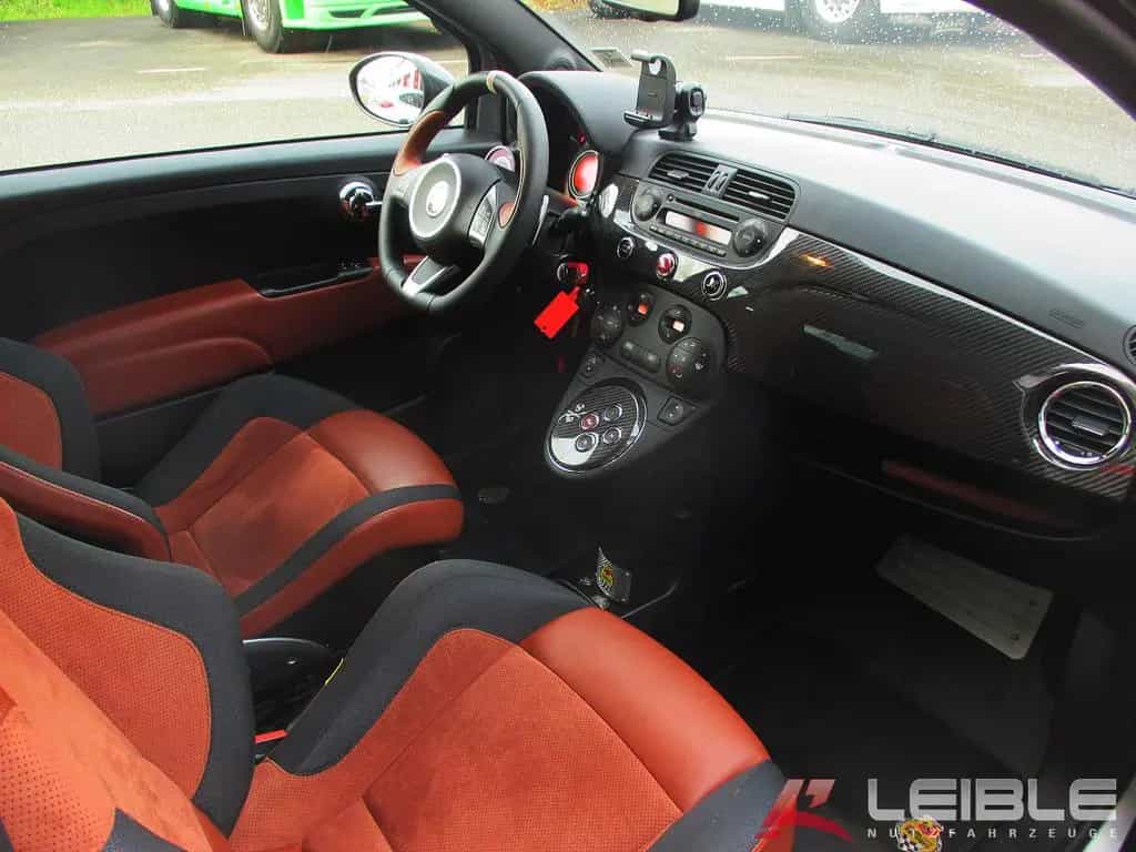 Abarth 695 Tributo Ferrari*45 of 99*Sammlerstück 04/2011-photo-7