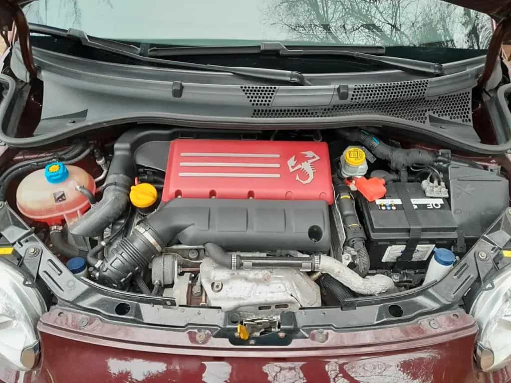 Abarth 695C 1.4 T-Jet 16V 695C Edizione Maserati MT... 11/2012-photo-6