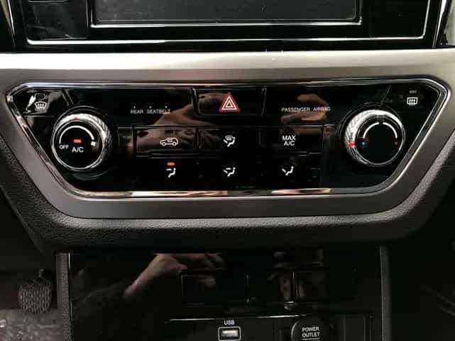 Ssangyong Korando Spezial 1.5T-GDI MT 2WD Tempomat Klimaan 02/2025-photo-11