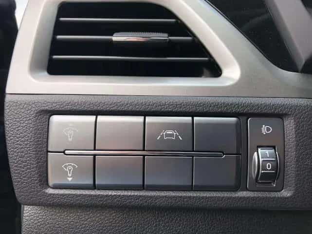 Ssangyong Korando Spezial 1.5T-GDI MT 2WD Tempomat Klimaan 02/2025-photo-14