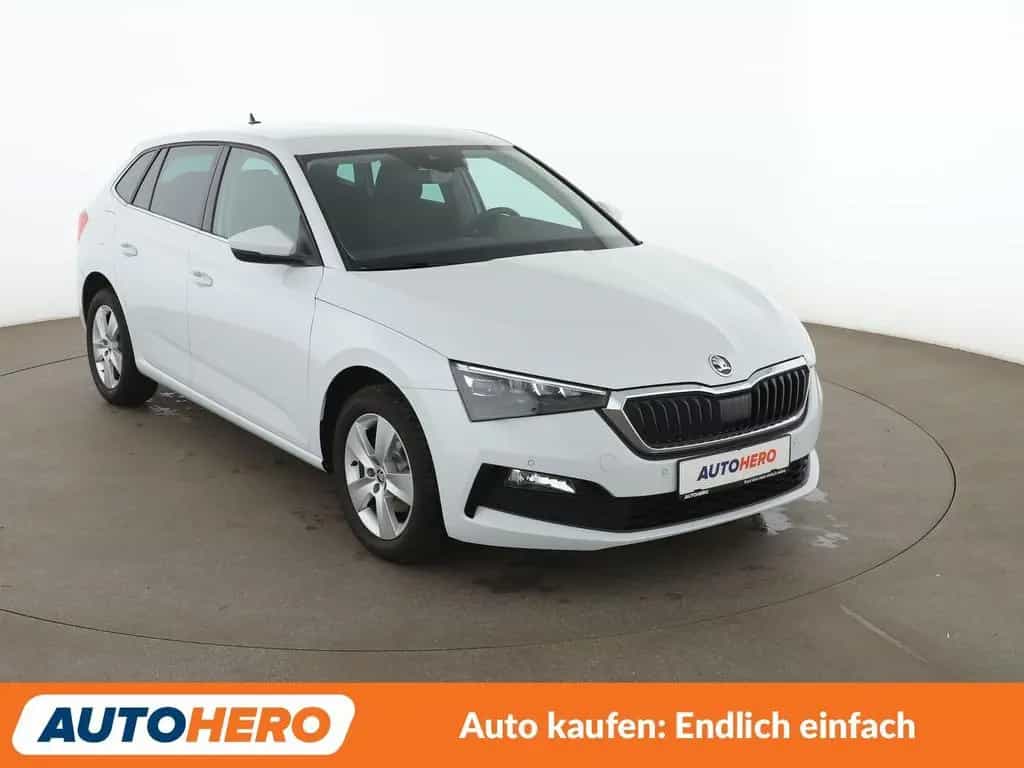 Skoda Scala 1.5 TSI ACT Style Aut.*CAM*PDC*SHZ*TEMPO* 05/2022-photo-4