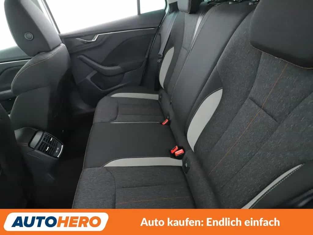 Skoda Scala 1.5 TSI ACT Style Aut.*CAM*PDC*SHZ*TEMPO* 05/2022-photo-8