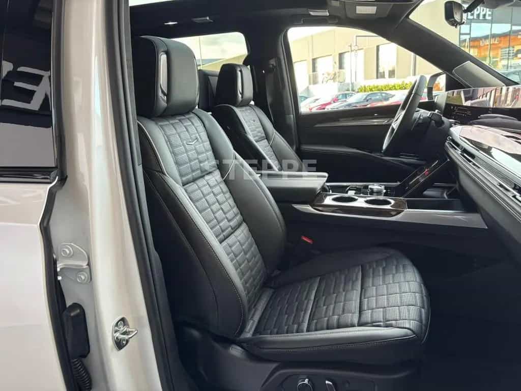 Cadillac Escalade FACELIFT MY26 6.2 V8 Sport Platinum null-photo-9
