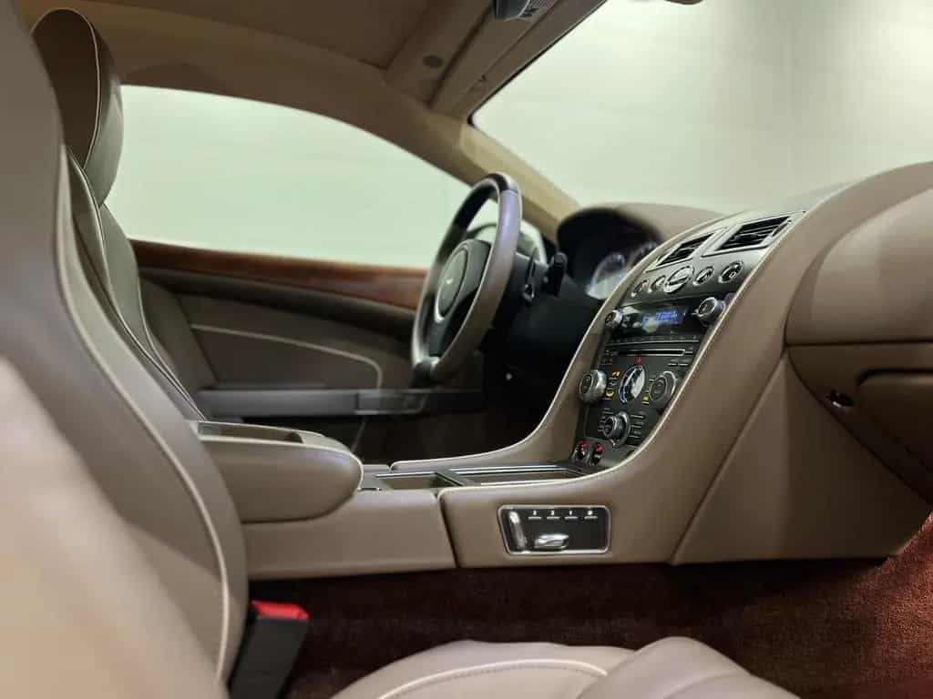 Aston Martin DB9 5.9 V12 *CARBON EDITION* 06/2015-photo-20