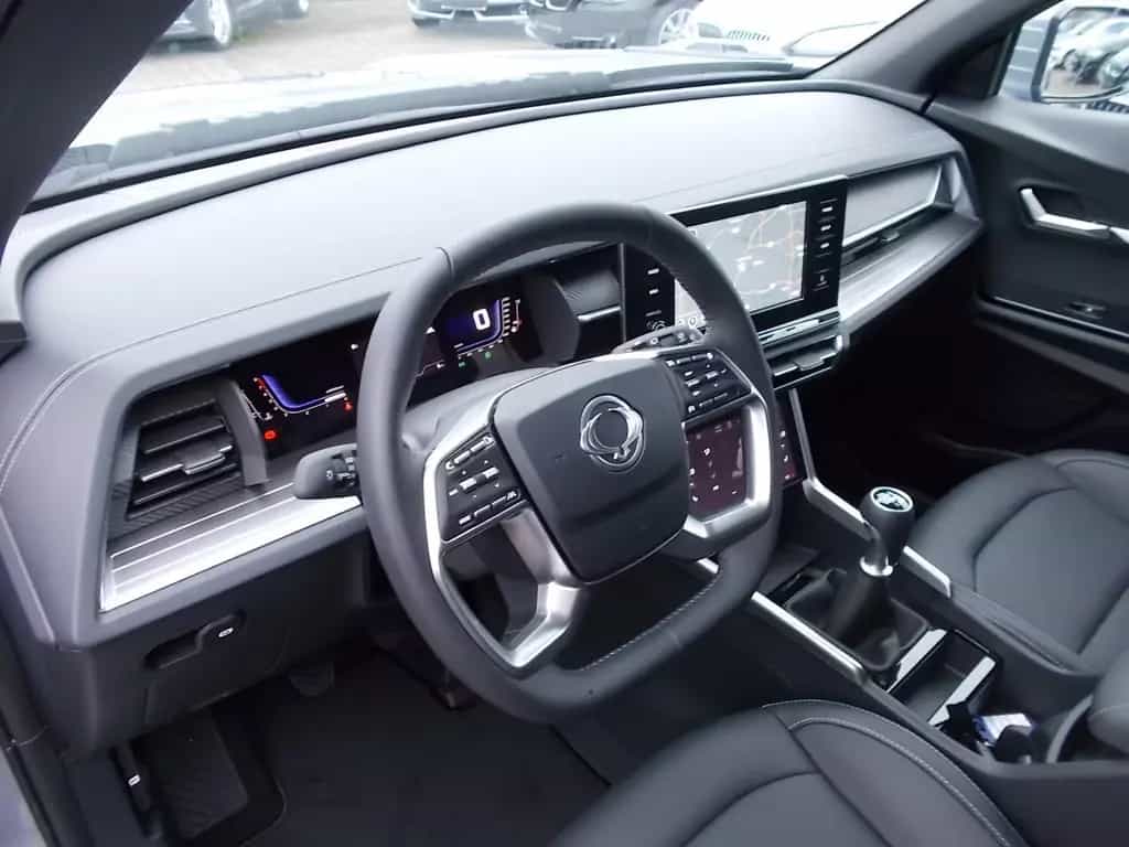 Ssangyong Torres Quartz, Alu18", Navi, Sitzheiz., Keyless 01/2025-photo-15