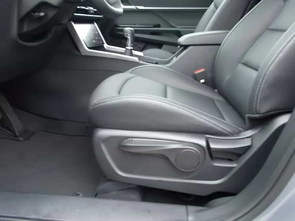 Ssangyong Torres Quartz, Alu18", Navi, Sitzheiz., Keyless 01/2025-photo-16