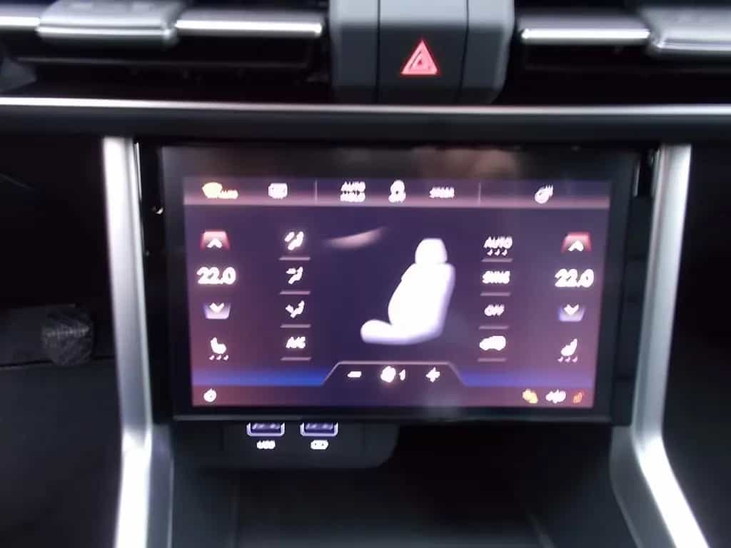 Ssangyong Torres Quartz, Alu18", Navi, Sitzheiz., Keyless 01/2025-photo-24