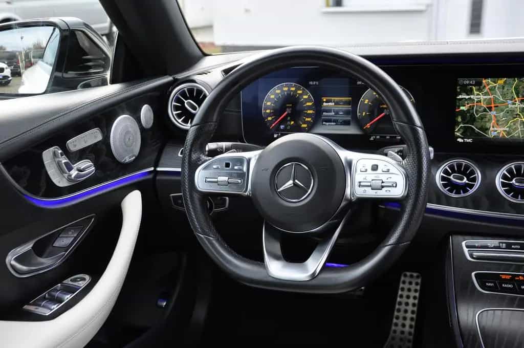 Mercedes-Benz E 450 4M Cabrio 9G AMG/NIGHT/HUD/360°/BURMESTER 08/2019-photo-27