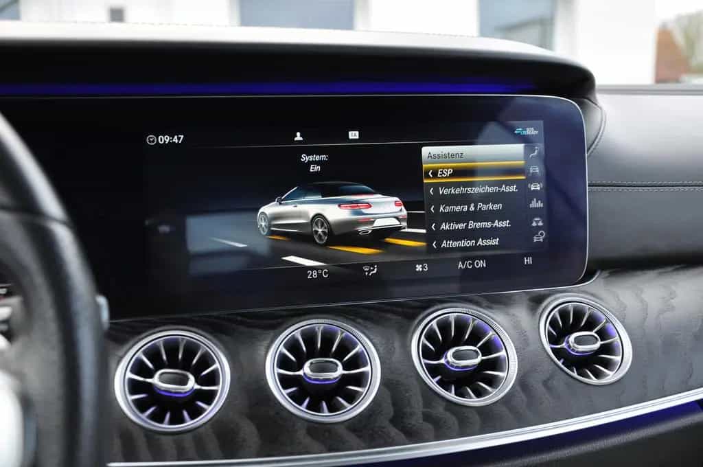 Mercedes-Benz E 450 4M Cabrio 9G AMG/NIGHT/HUD/360°/BURMESTER 08/2019-photo-30