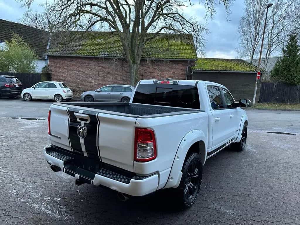 Dodge RAM 5,7 V8*AHK*NAVI*LED*LIFT*OFFROAD*SERVICE NEU 11/2020-photo-18