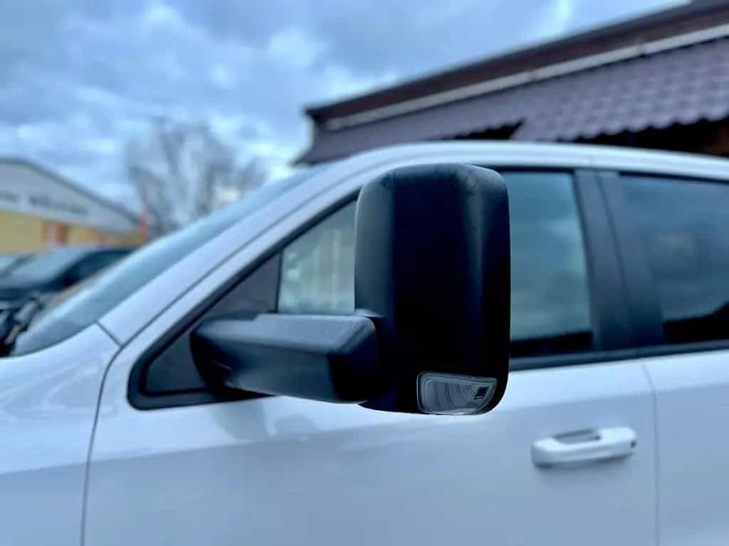 Dodge RAM 5,7 V8*AHK*NAVI*LED*LIFT*OFFROAD*SERVICE NEU 11/2020-photo-27