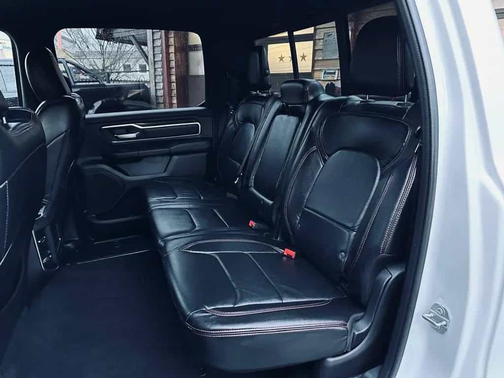 Dodge RAM 5,7 V8*AHK*NAVI*LED*LIFT*OFFROAD*SERVICE NEU 11/2020-photo-32