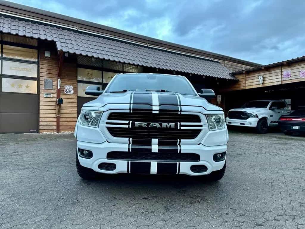 Dodge RAM 5,7 V8*AHK*NAVI*LED*LIFT*OFFROAD*SERVICE NEU 11/2020-photo-7