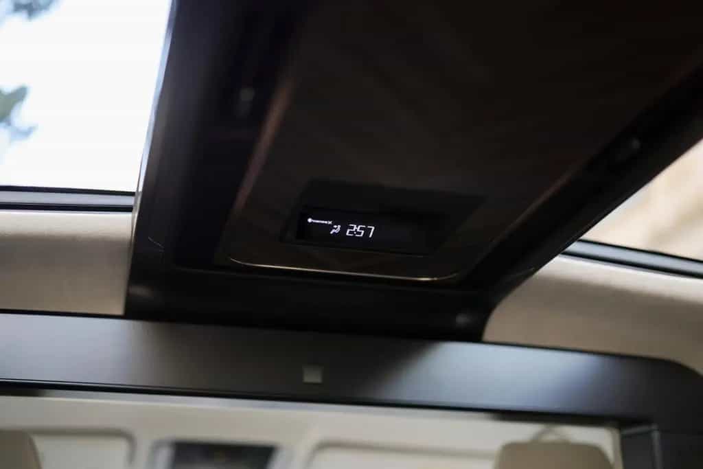 Lexus LM 350h Luxury AWD | 4-Sitzer null-photo-19