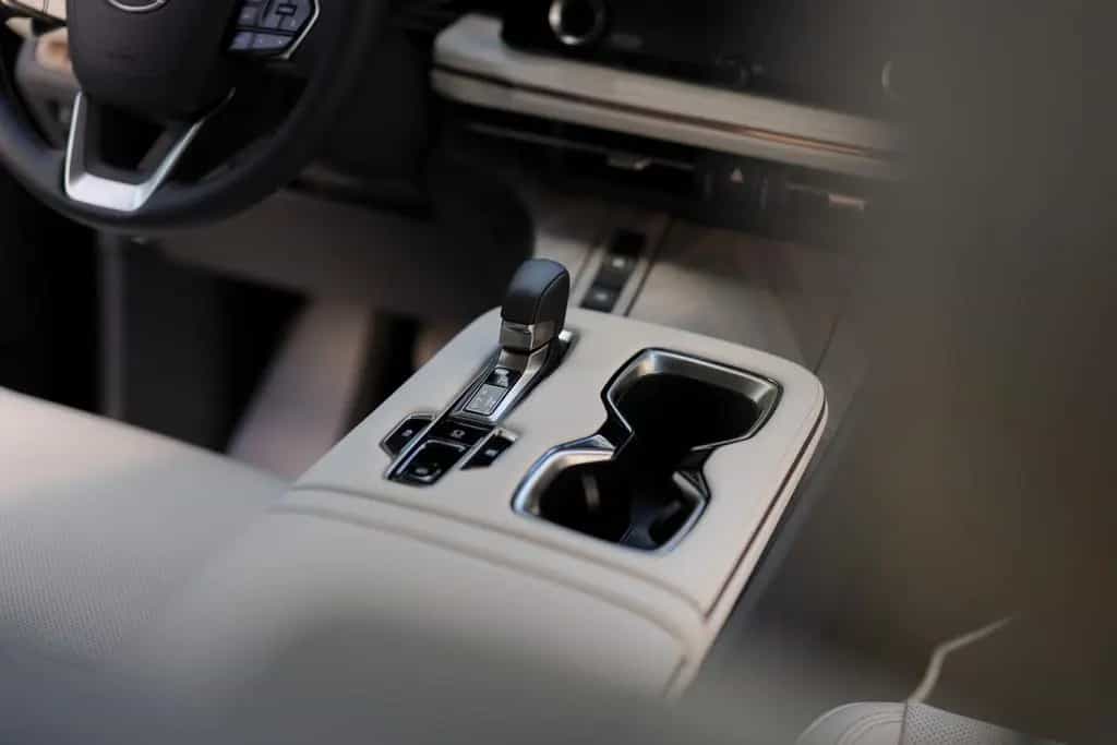 Lexus LM 350h Luxury AWD | 4-Sitzer null-photo-24
