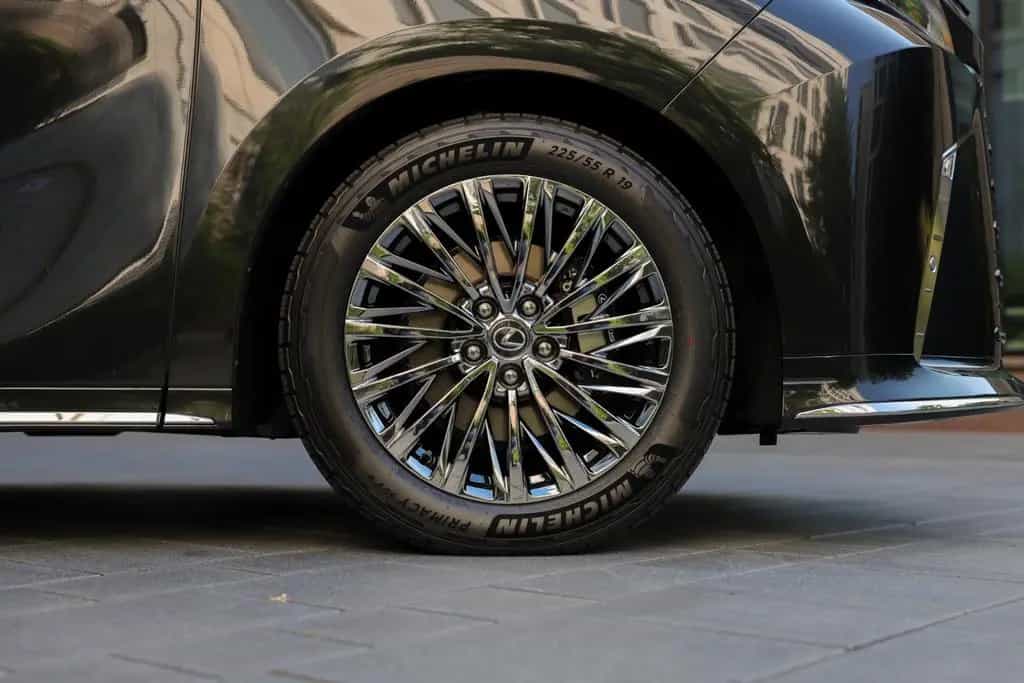 Lexus LM 350h Luxury AWD | 4-Sitzer null-photo-31