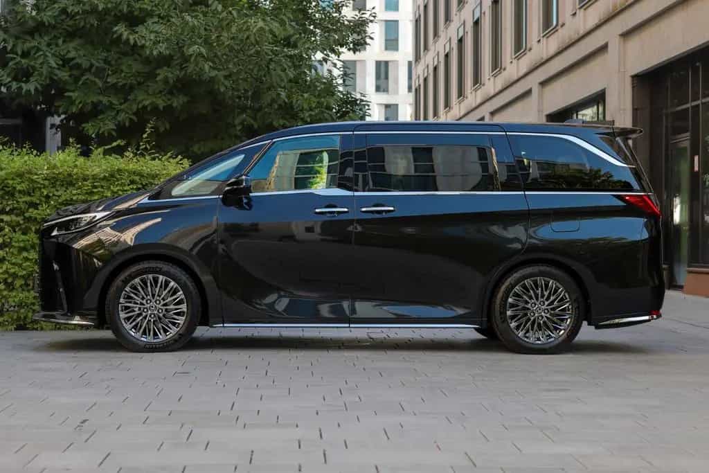 Lexus LM 350h Luxury AWD | 4-Sitzer null-photo-7