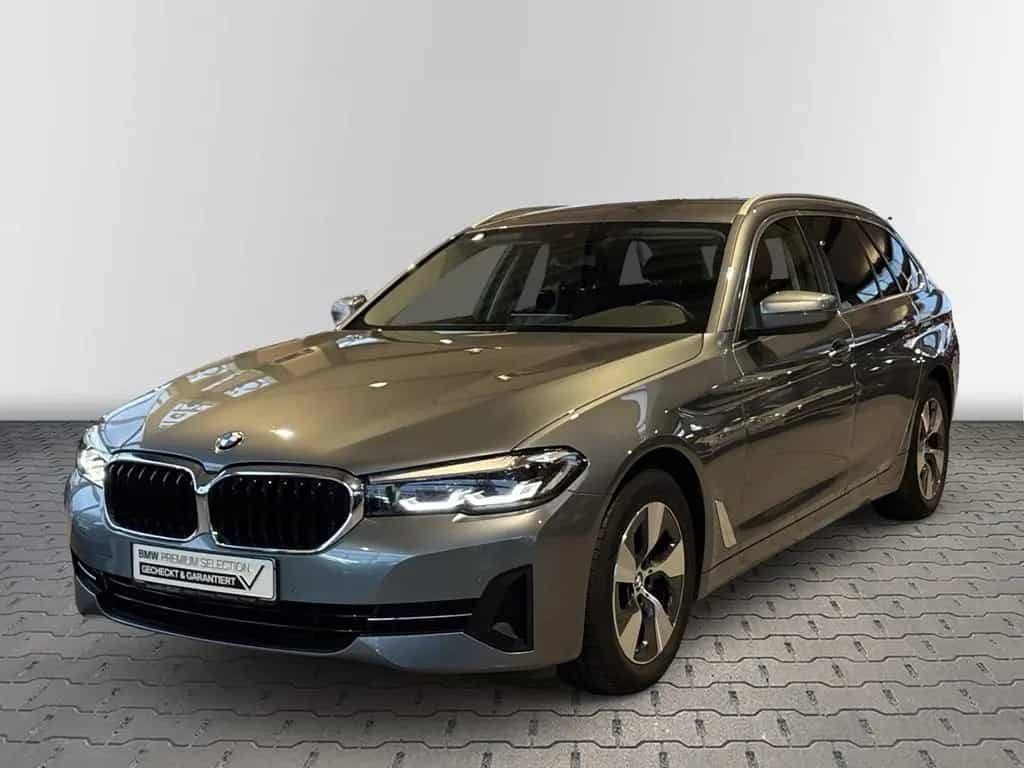 BMW 5 Series 520 d xDrive Touring Park-Assistent+DAB+LED+ 10/2020-photo-1