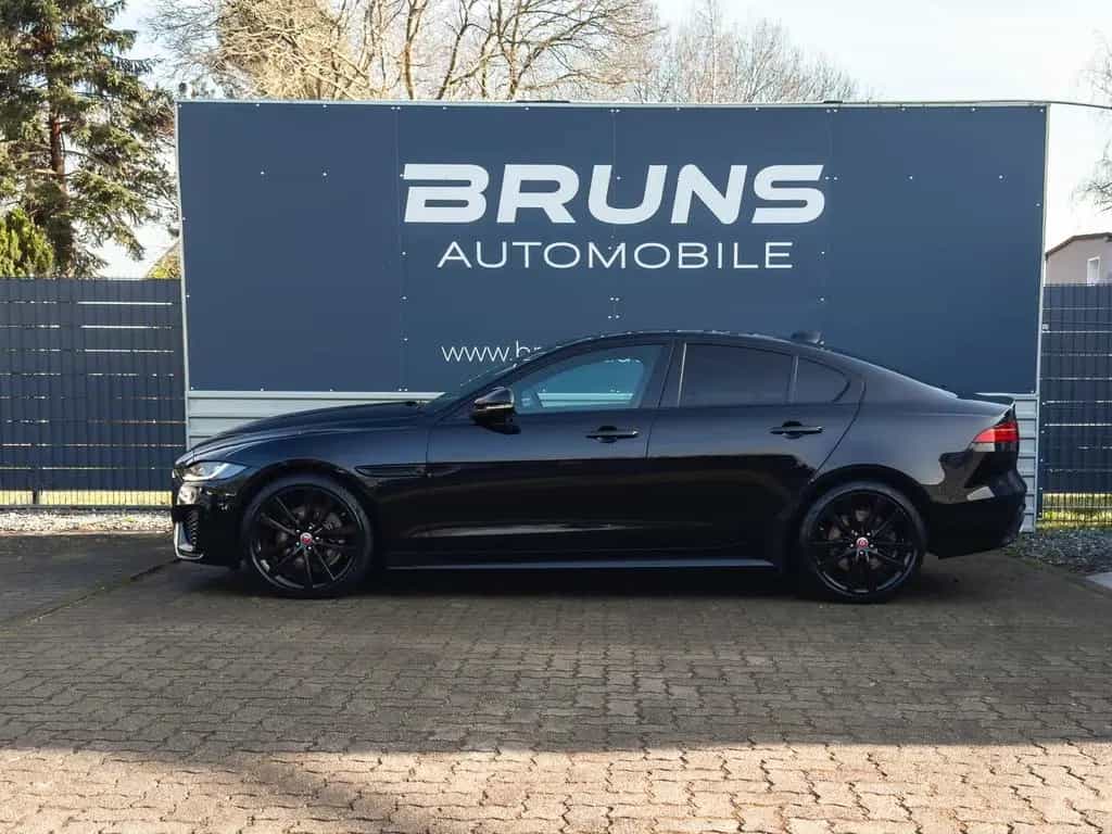 Jaguar XE D200 R-Dynamic S AWD LED DAB 360 Kamera Leder 07/2021-photo-1